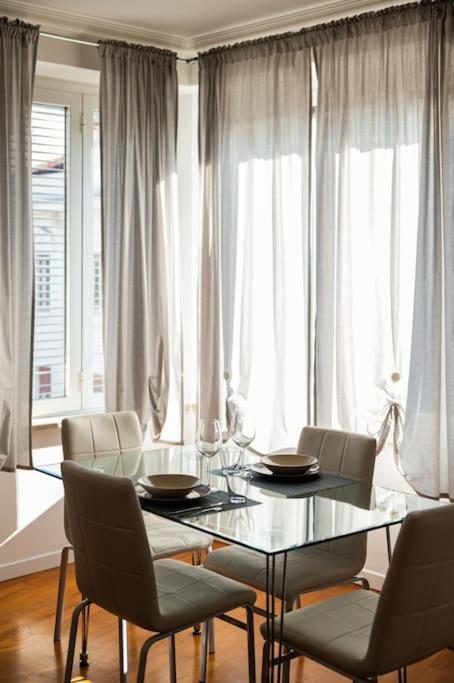 Raffinato Scorcio Sulla Citta Apartment เบรเชีย ภายนอก รูปภาพ